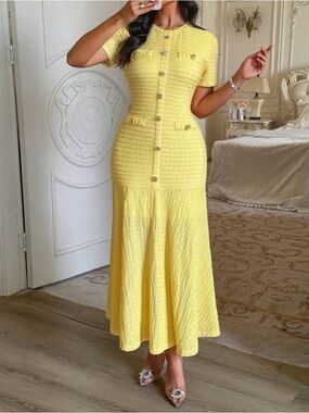 Elegant Yellow Knit Midi Dress